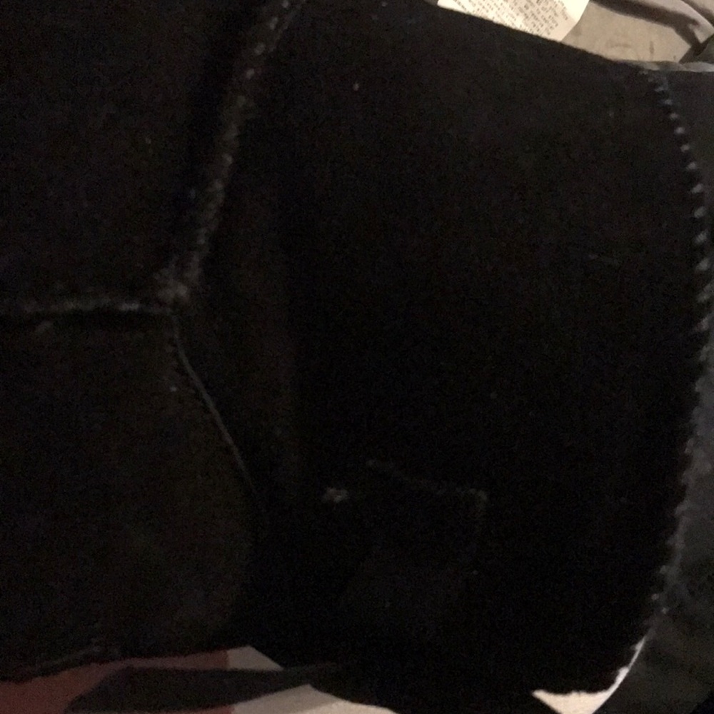 Ugg boot - Picture 2 of 4